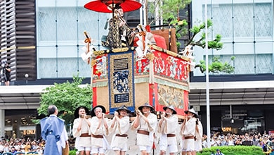 Shimadzu Group Employees Participated as Volunteers in the 2024 Gion Festival