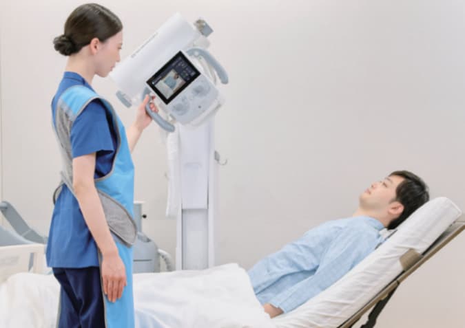 Patient information, imaging conditions, and images acquired with the 3D camera (optionally available) displayed on the second monitor (c type)