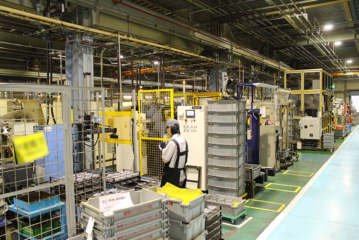 Línea de producción de equipos hidráulicos en Fábrica de Seta (ciudad de Otsu, prefectura de Shiga), Shimadzu Corporation